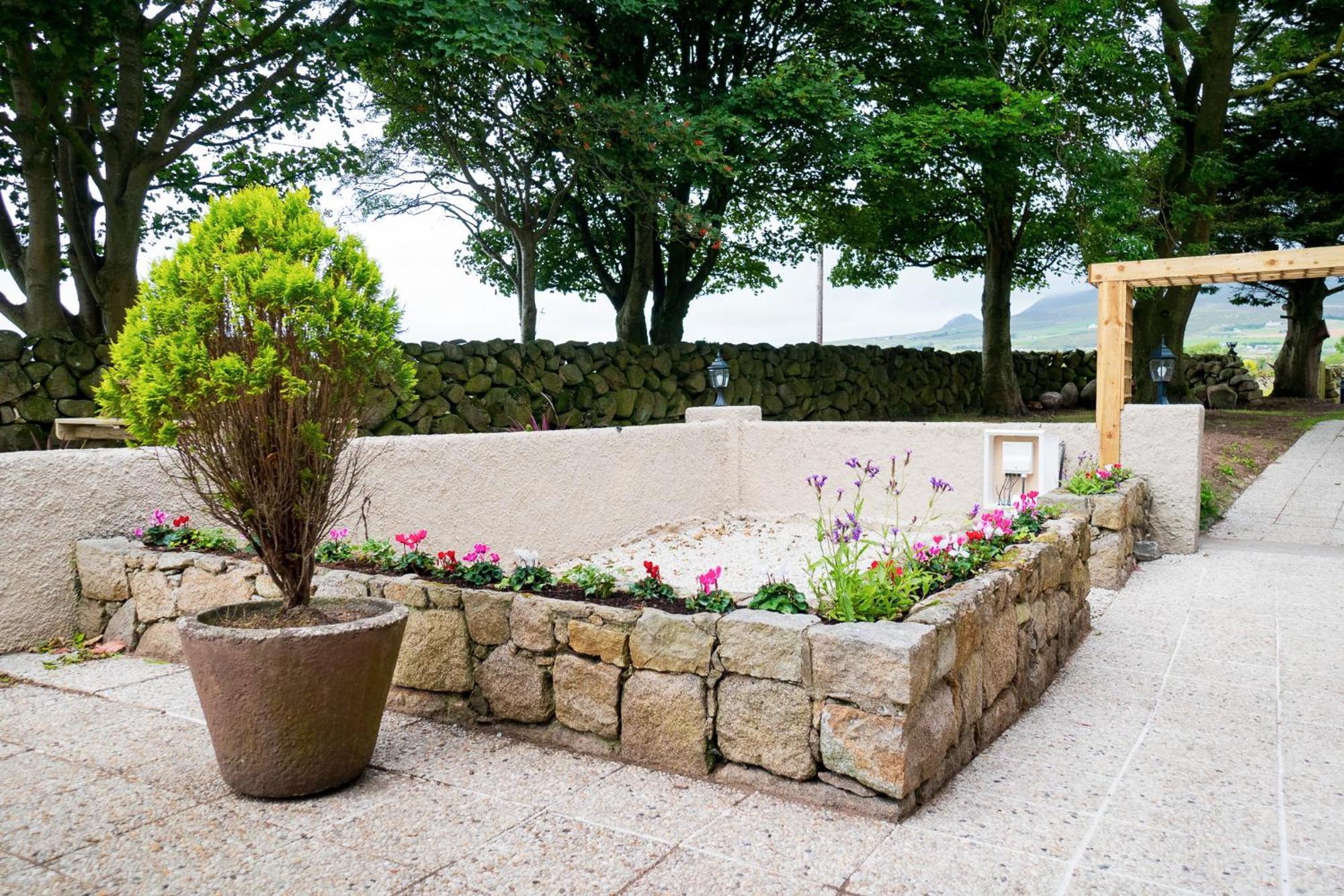 The Brambles Retreat In The Mournes Hotell Annalong Exteriör bild